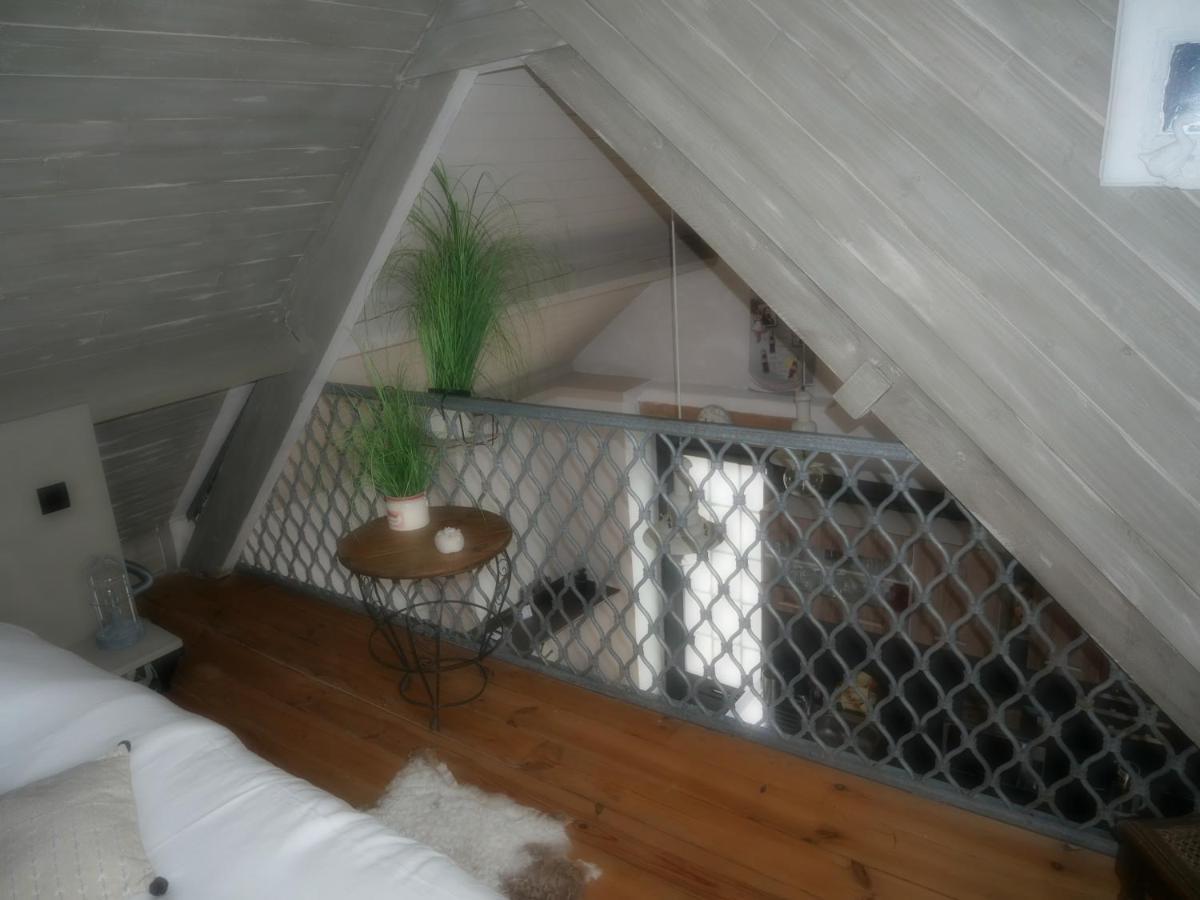 La Cabane Du Chasseur Flines-Les-Mortagne Экстерьер фото