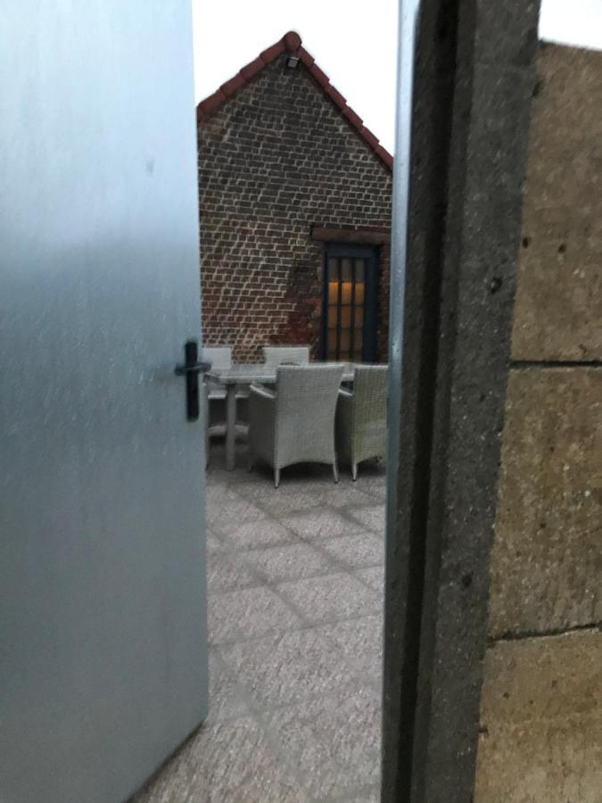 La Cabane Du Chasseur Flines-Les-Mortagne Экстерьер фото